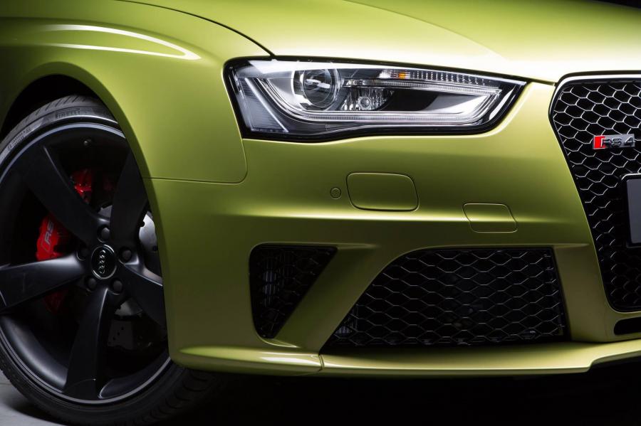 Детали экстерьера Audi RS4 Avant 2014 года  (фото 2 из 8)